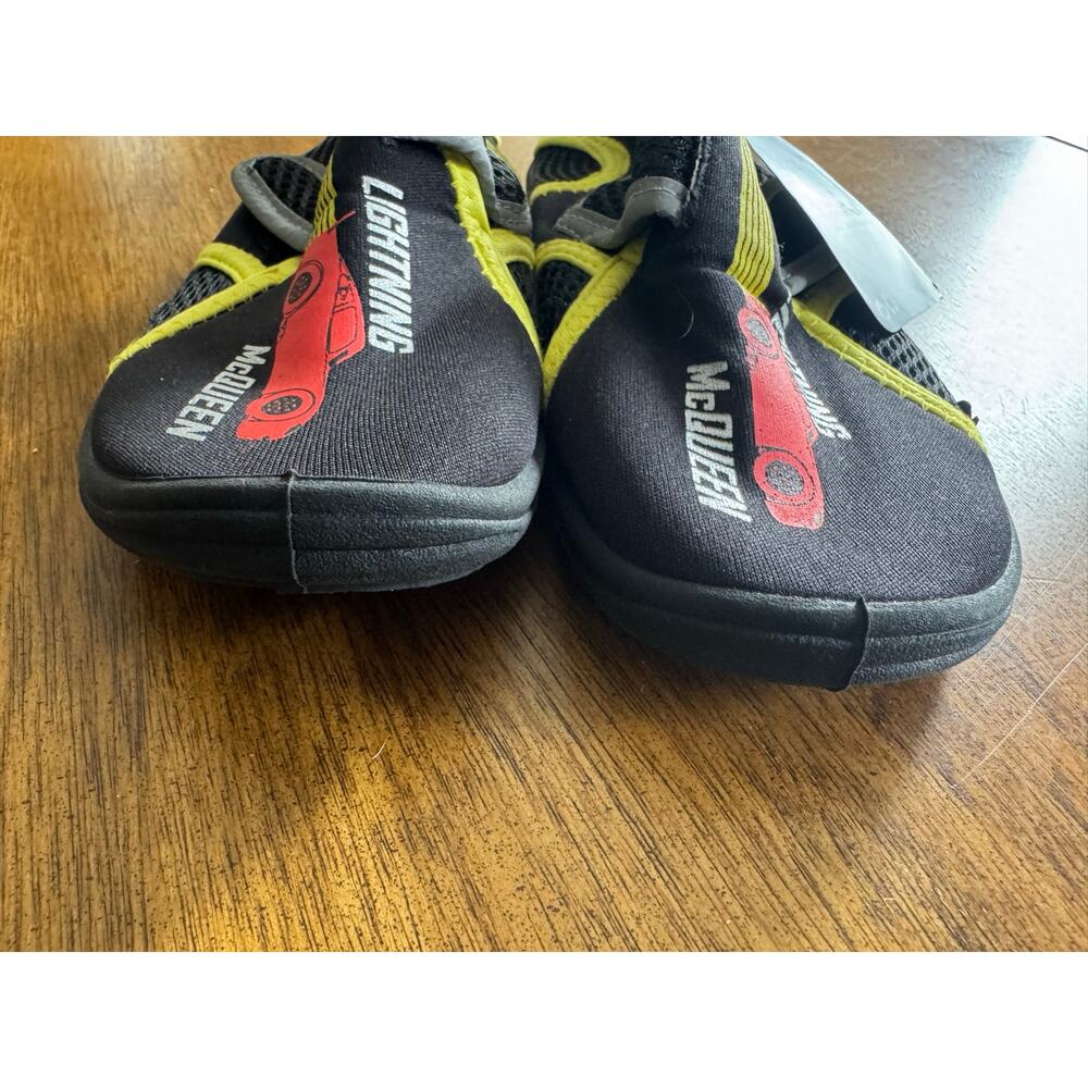 NWT Disney Cars Lightning McQueen Water Shoes Kids Size 12 - Picture 7 of 9